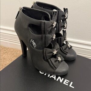 CHANEL Bow Crystal Pumps Black Leather Size 37 NEW WITH TAGS Bergdorf Goodman